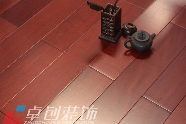 瑁濅慨鍦版澘濡備綍閬告搰