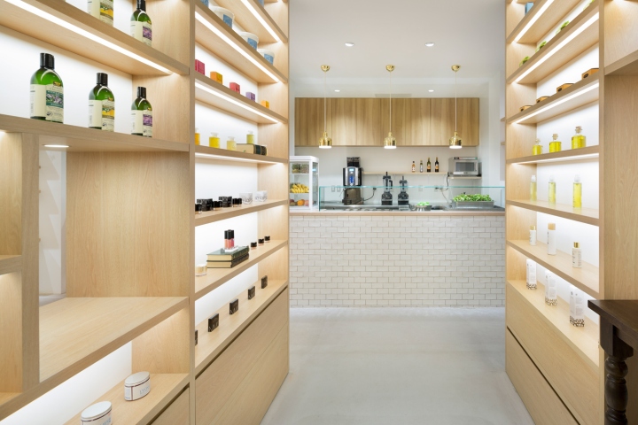 極簡風格化妝品體驗店裝修設(shè)計案例